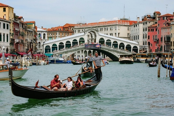 Venēcieši apšauba, vai ieejas maksa veicinās pilsētas attīstību