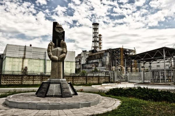 26. aprīlis vēsturē: Notiek Černobiļas AES kodolkatastrofa