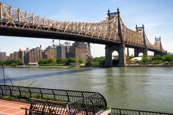 30. marts vēsturē: Ņujorkā atklāj slaveno Kvīnsboro tiltu