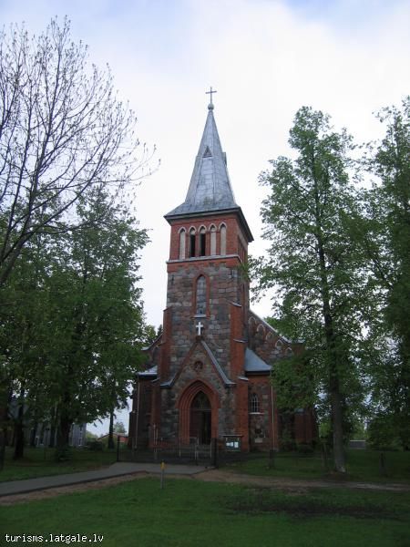 Balvu-luteranu-baznica Balvu luterāņu baznīca